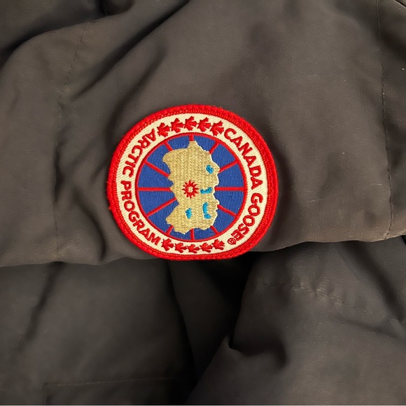 Canada Goose Navy Puffer Coat with Fur Trim - Picture 7 of 8